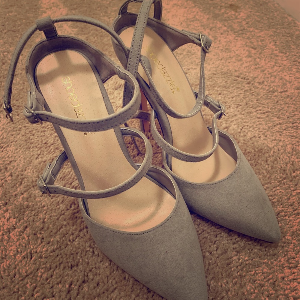 Gray Heel